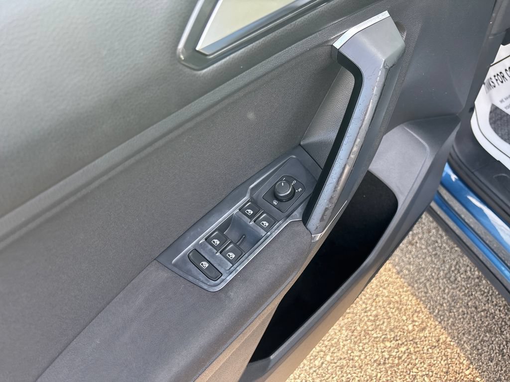 Used 2018 Volkswagen Tiguan S w/ Front Fog Lights Package FWD image 16