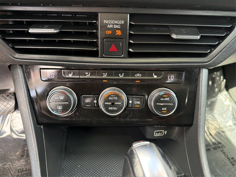 Used 2019 Volkswagen Jetta SE FWD image 24