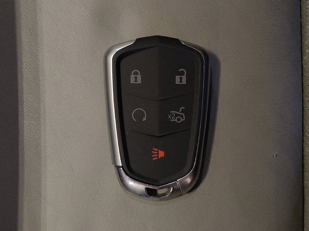 Used 2016 Cadillac XTS Luxury image 32