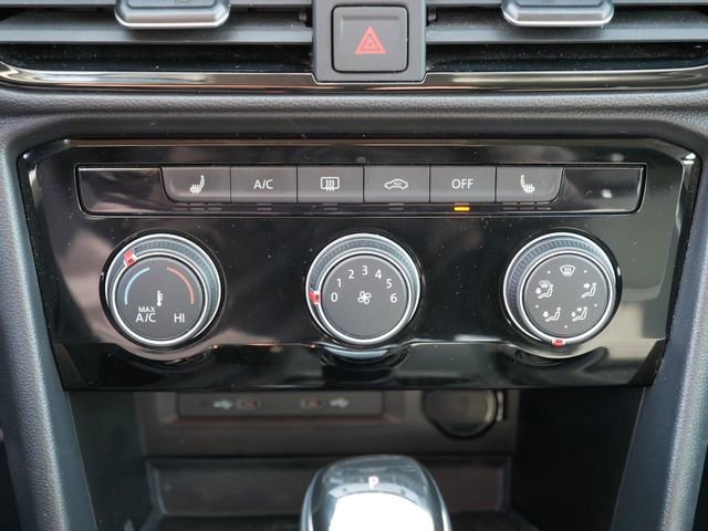 Used 2023 Volkswagen Taos SE image 29