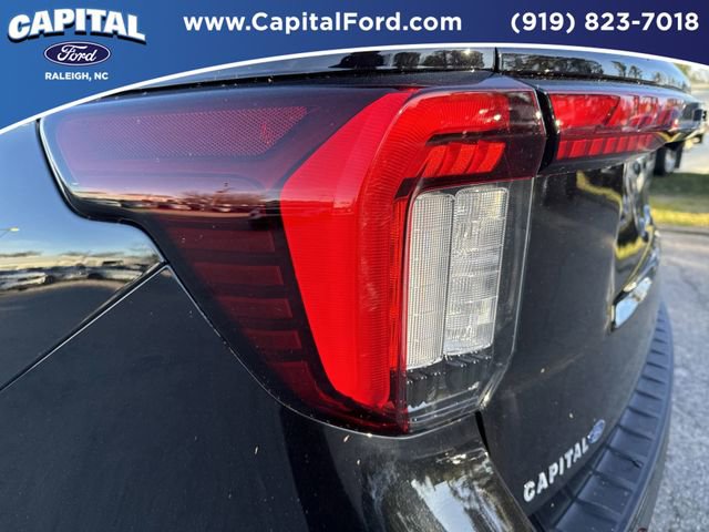 Certified 2025 Ford Explorer ST-Line w/ Premium Package AWD/4WD image 15
