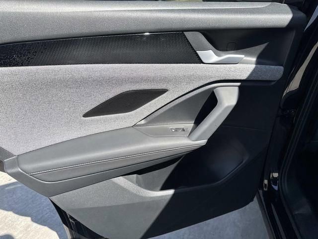 Certified 2025 Volkswagen Tiguan S FWD image 9