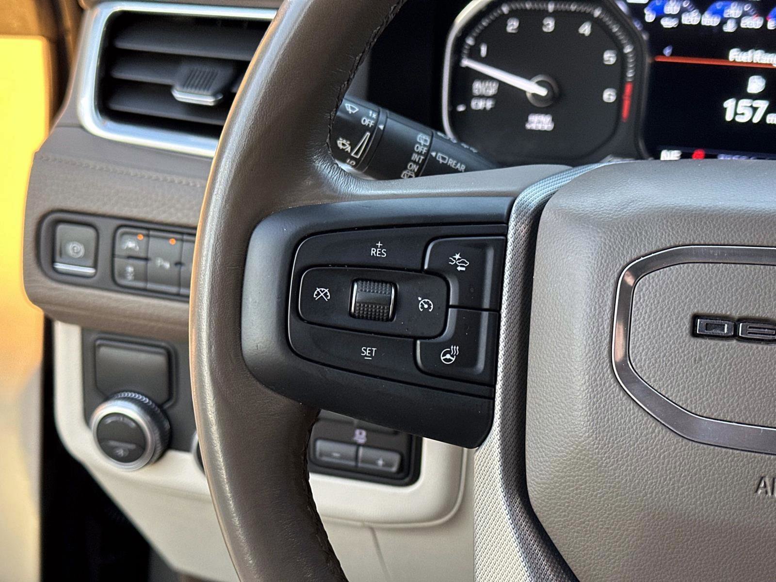 Used 2021 GMC Yukon Denali w/ Denali Ultimate Package image 27