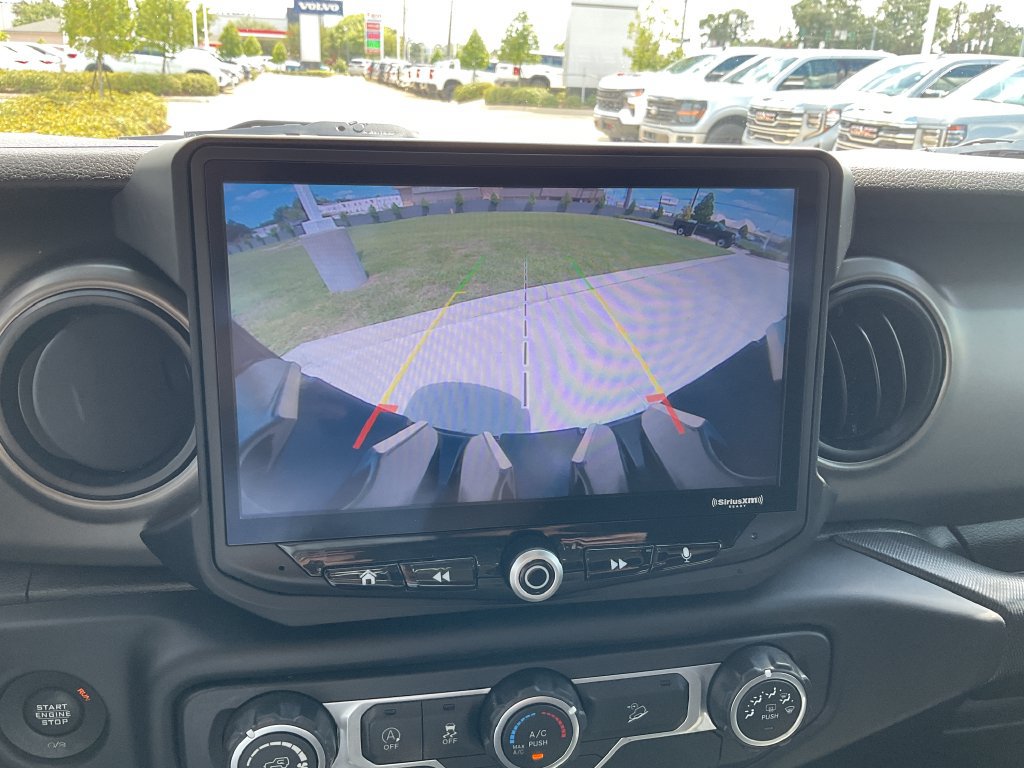 Used 2019 Jeep Wrangler Unlimited Sport S AWD/4WD image 25