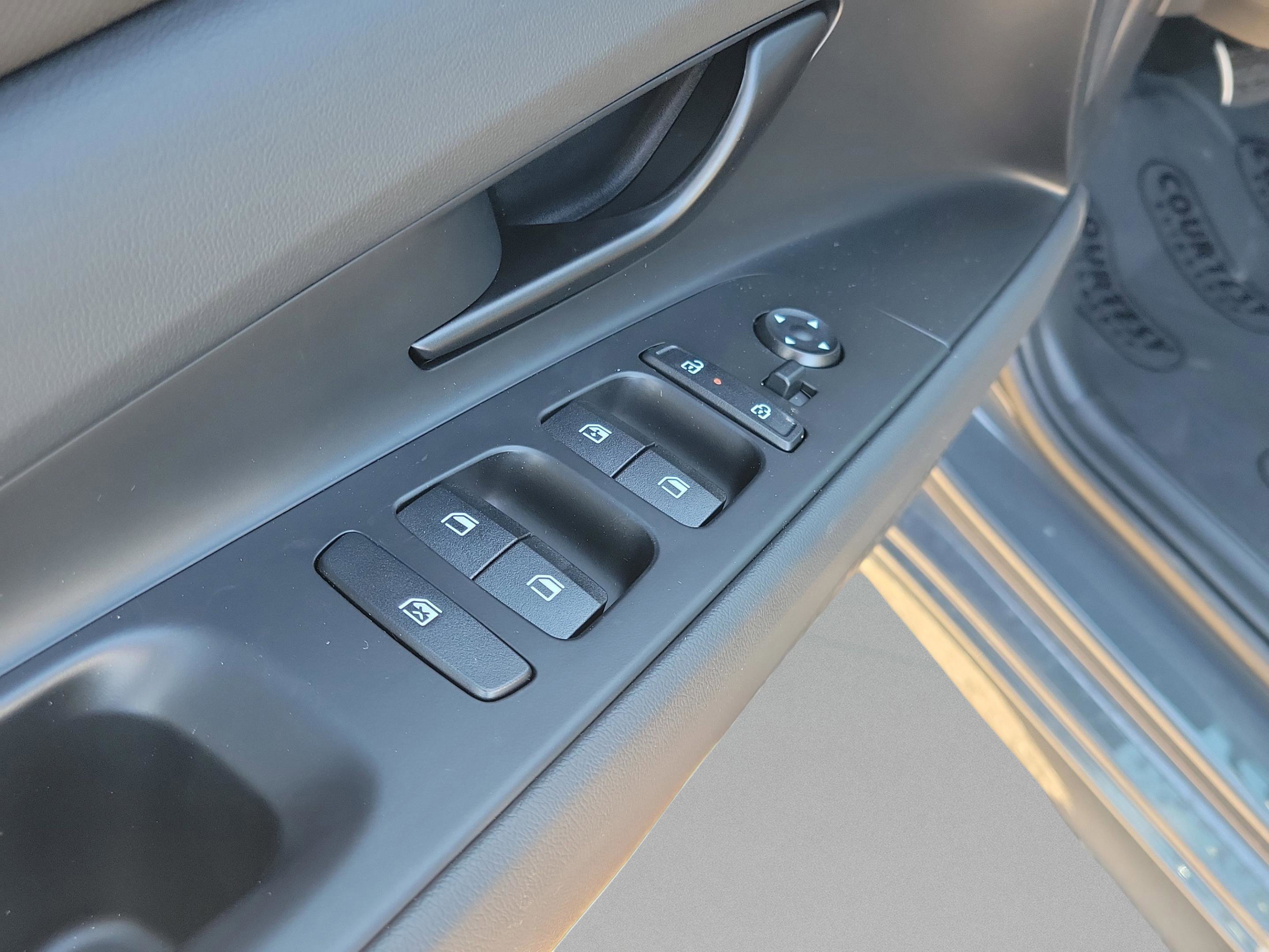 New 2026 Hyundai Elantra SEL Sport image 18