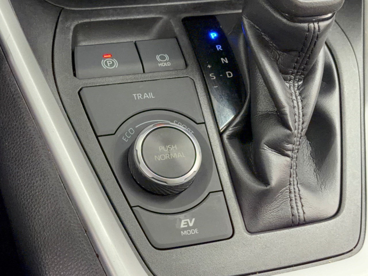 Used 2023 Toyota RAV4 XLE w/ Convenience Package AWD/4WD image 32