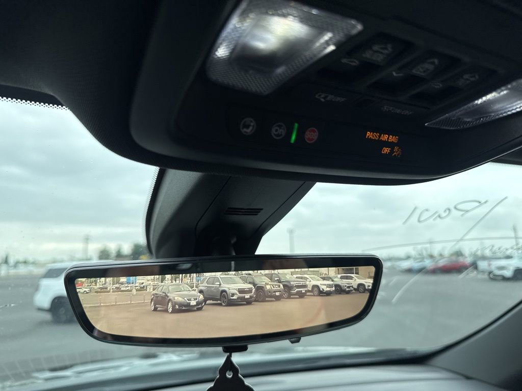 Certified 2023 Chevrolet Traverse Premier w/ Redline Edition FWD image 21