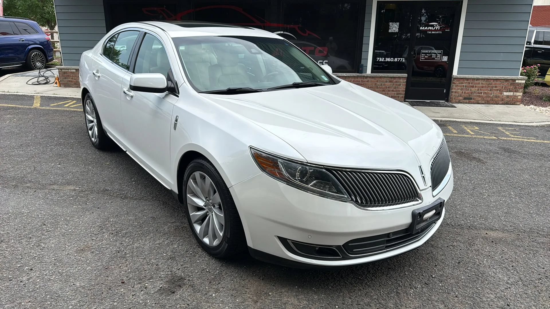 Used 2014 Lincoln MKS AWD w/ Equipment Group 101A image 3