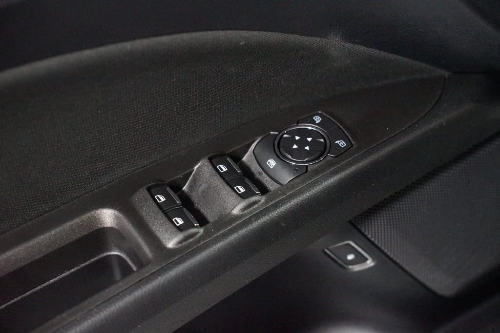 Used 2020 Ford Fusion SE FWD image 30