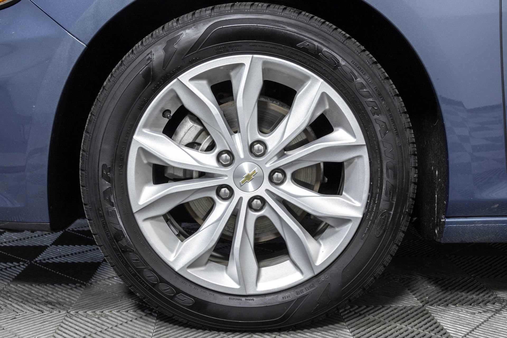 Used 2025 Chevrolet Malibu LT FWD image 44