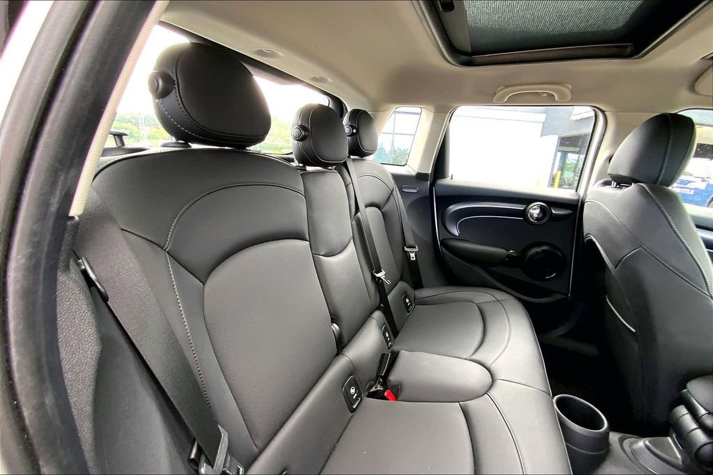 Certified 2024 MINI Cooper S image 28