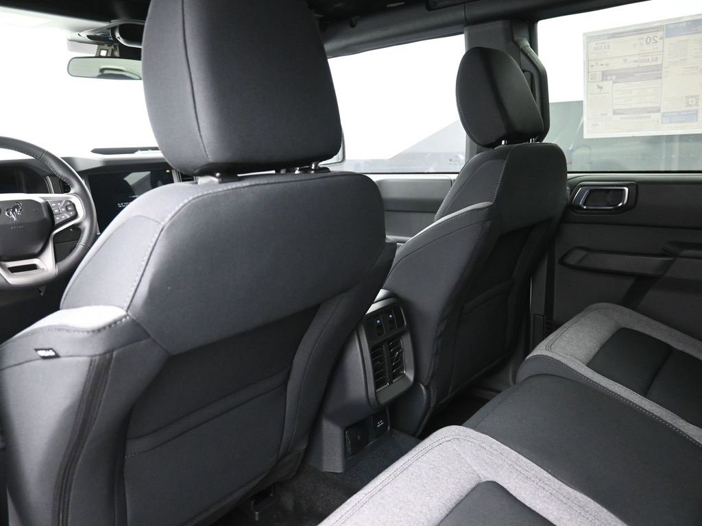 New 2025 Ford Bronco Big Bend image 2