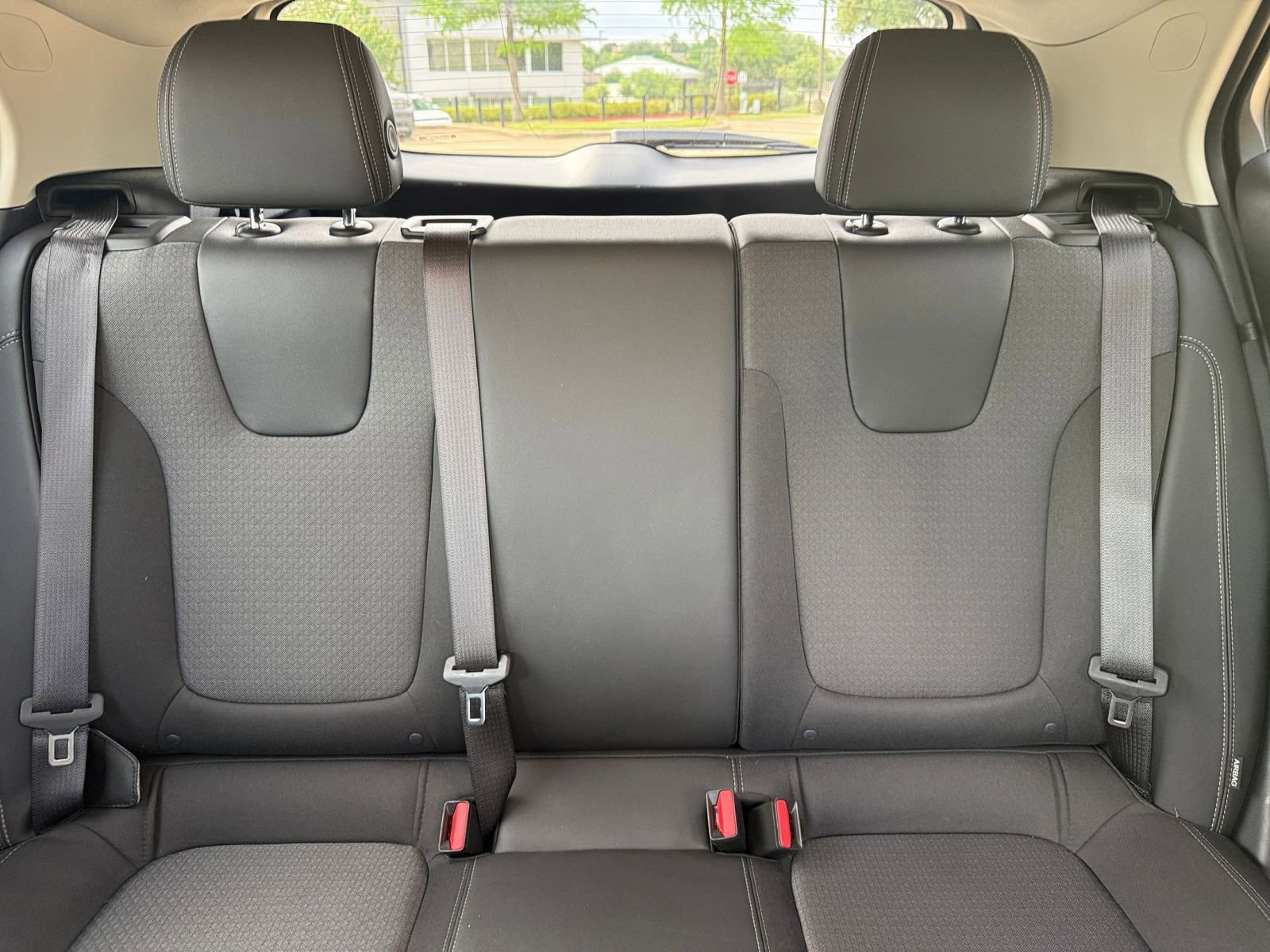 Used 2025 Buick Encore GX Preferred FWD image 39