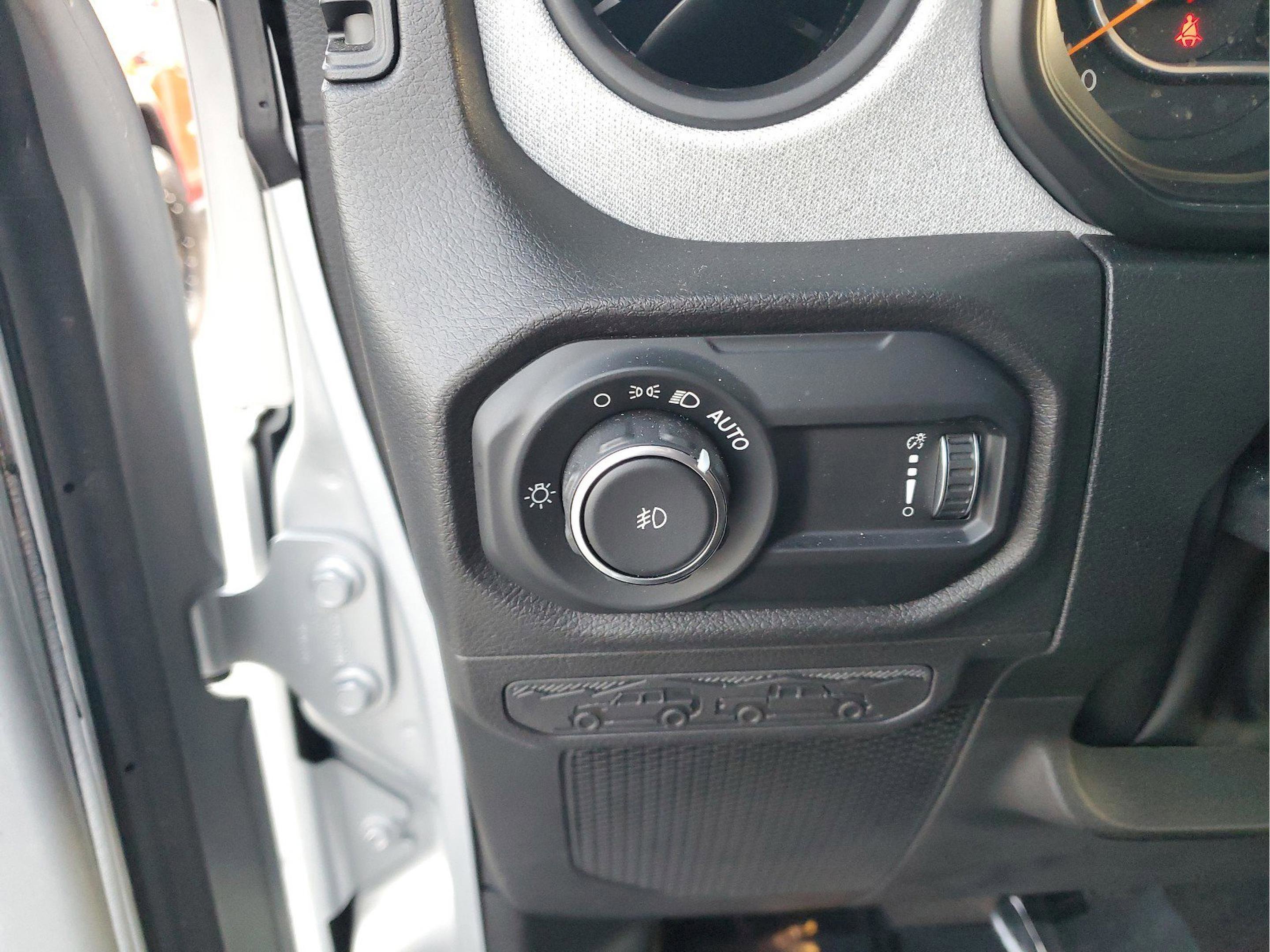 Certified 2024 Jeep Wrangler Sport S image 31