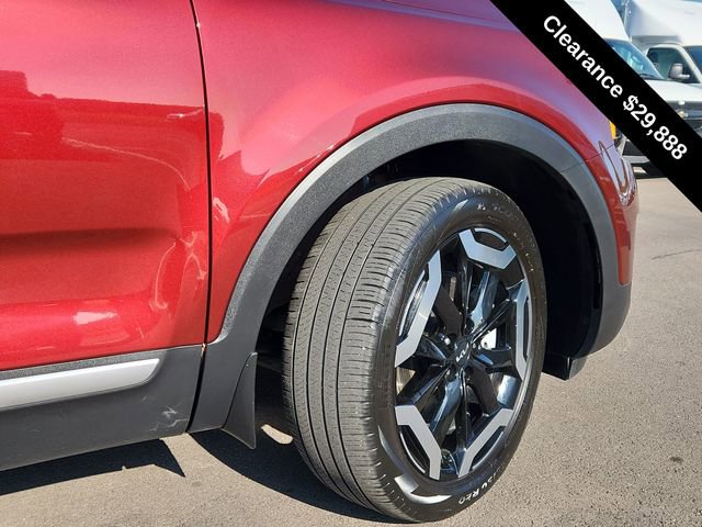 Used 2023 Kia Telluride EX w/ EX Captain's Chair Package image 14
