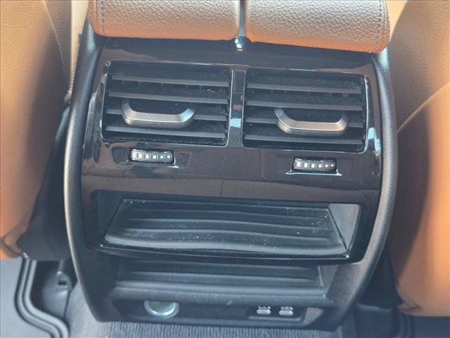 Used 2022 BMW M550i xDrive AWD/4WD image 26