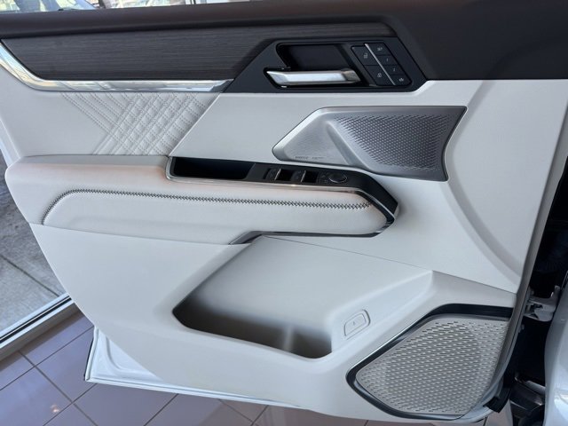 Certified 2024 GMC Acadia Denali w/ Super Cruise Package image 15