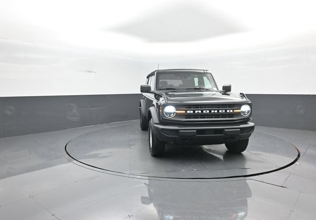 New 2026 Ford Bronco 4-Door image 2