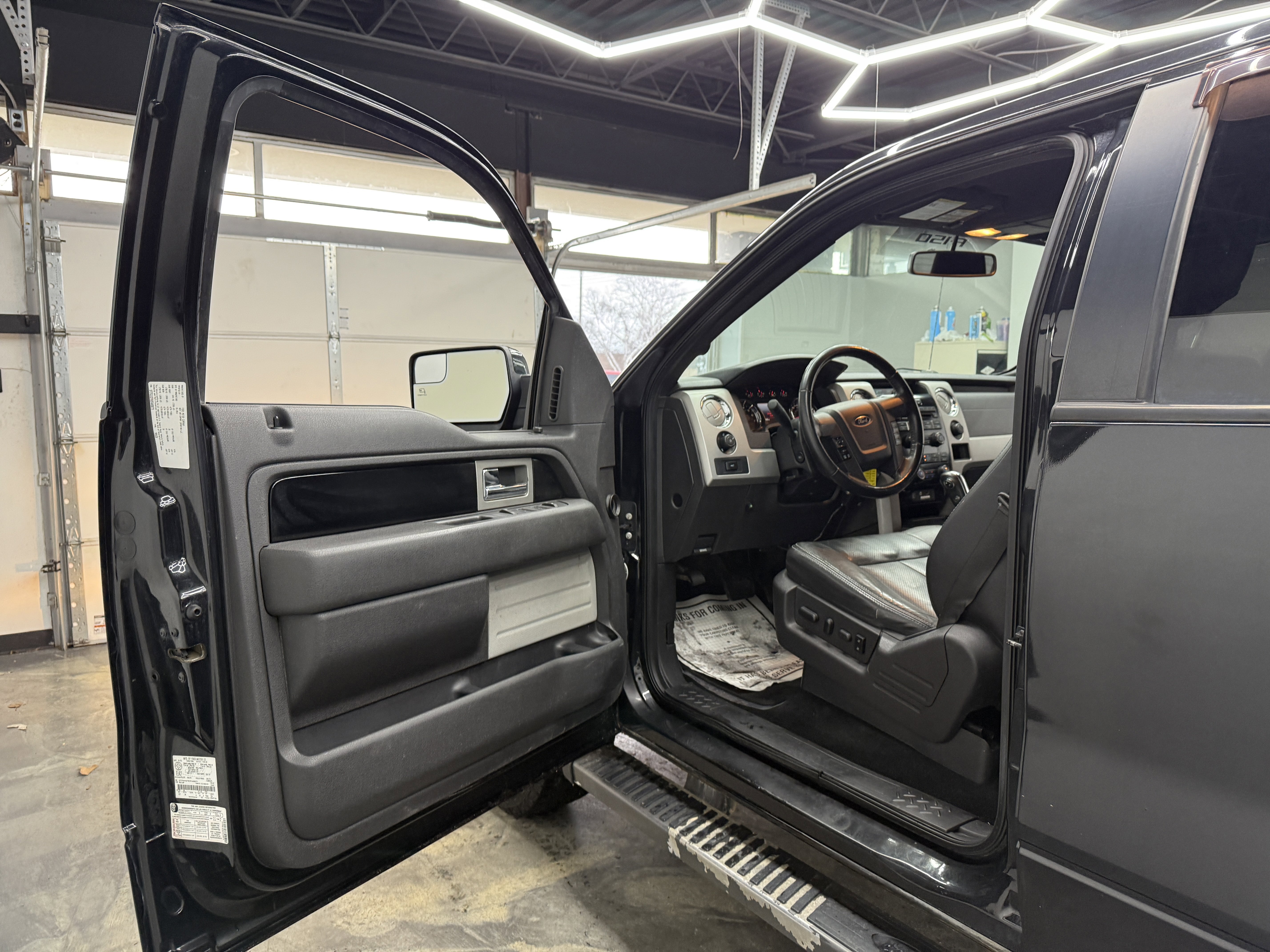 Used 2012 Ford F150 FX4 w/ FX Luxury Pkg image 9