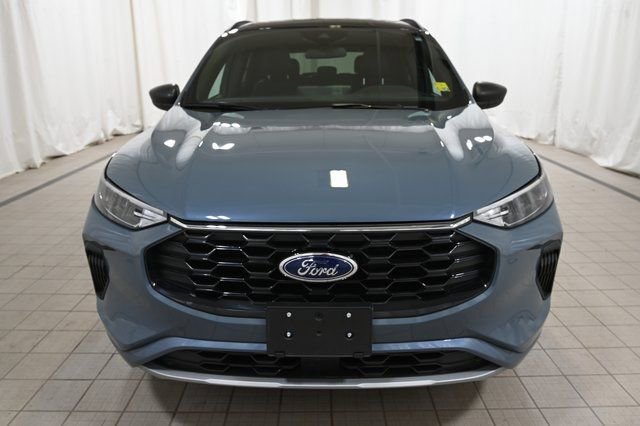 Used 2023 Ford Escape ST-Line w/ Tech Pack #1 AWD/4WD image 16