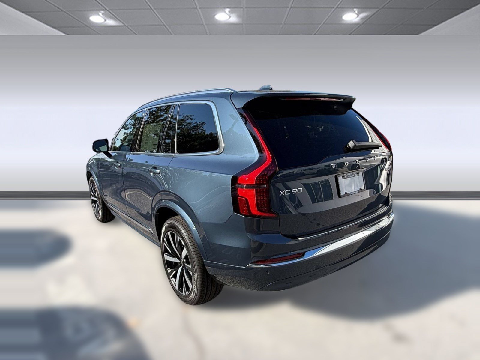 New 2027 Volvo XC60 B5 Core AWD/4WD image 3