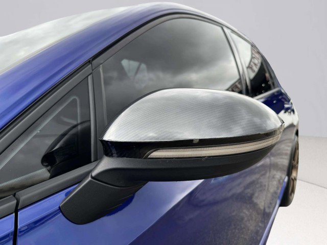 Used 2022 Volkswagen Golf R image 15