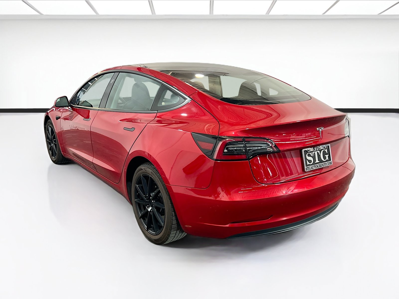 Used 2023 Tesla Model 3 Standard Range RWD image 6