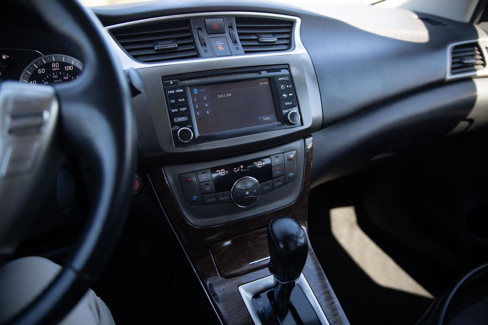 Used 2014 Nissan Sentra SL w/ Premium Package image 13