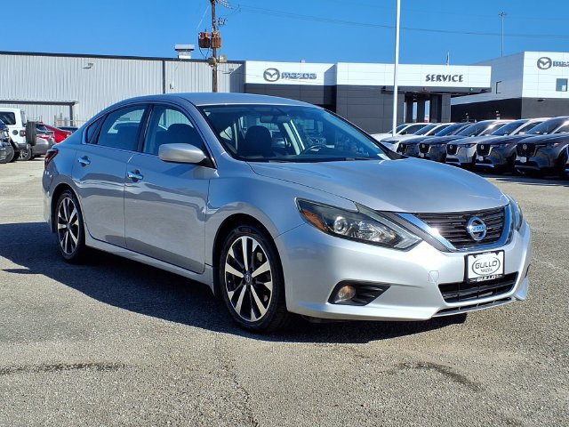 Used 2017 Nissan Altima 2.5 SR FWD image 3