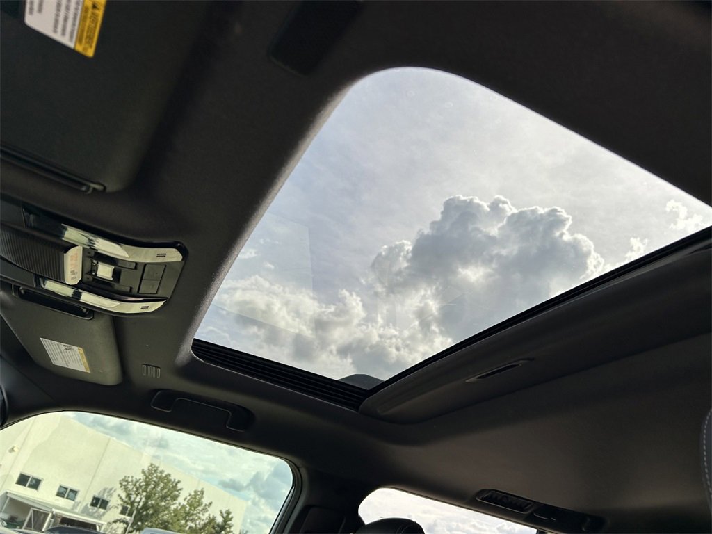 Used 2025 Toyota Land Cruiser image 24