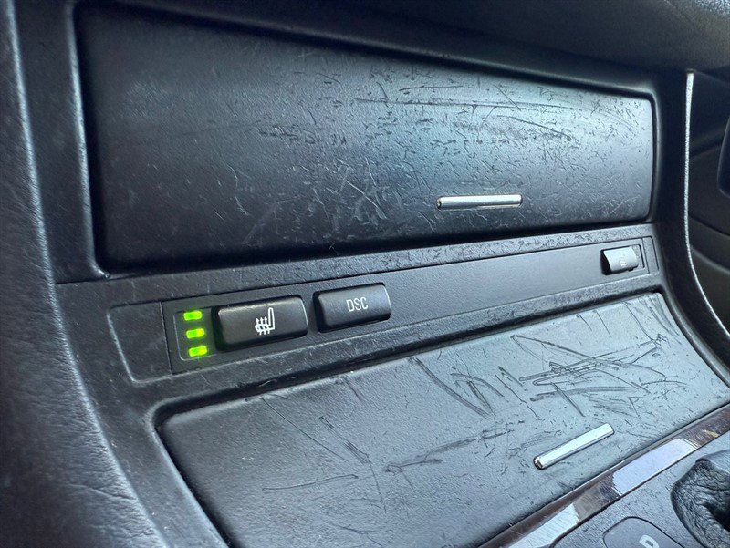 Used 2003 BMW 325i Wagon image 22