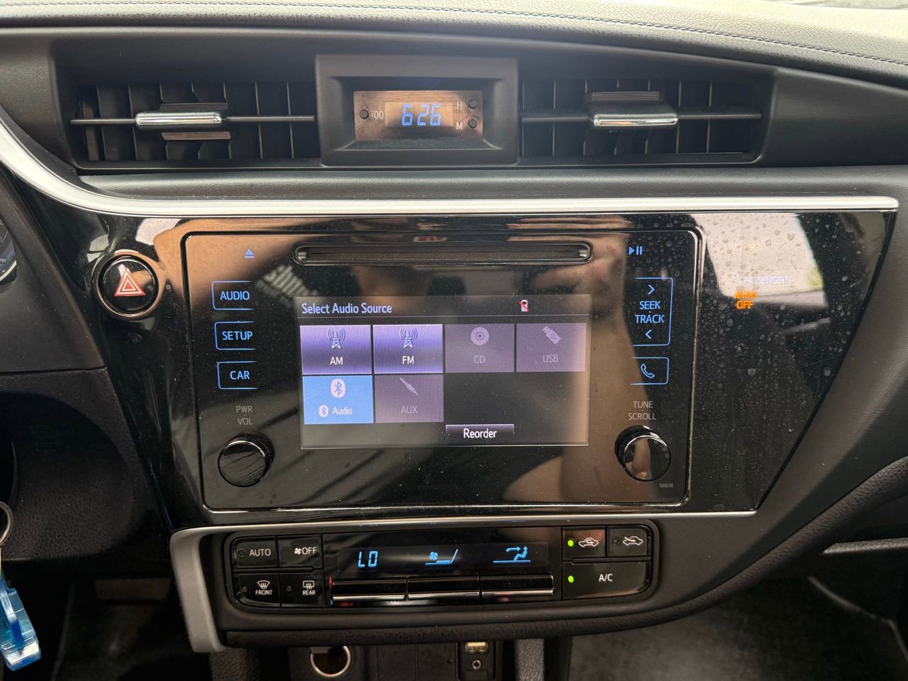 Used 2019 Toyota Corolla LE w/ Carpet Mat Package (TMS) image 15