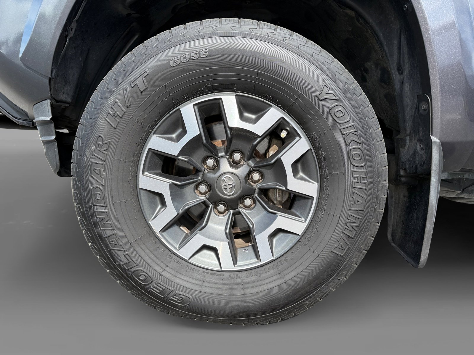 Used 2019 Toyota Tacoma SR5 image 9