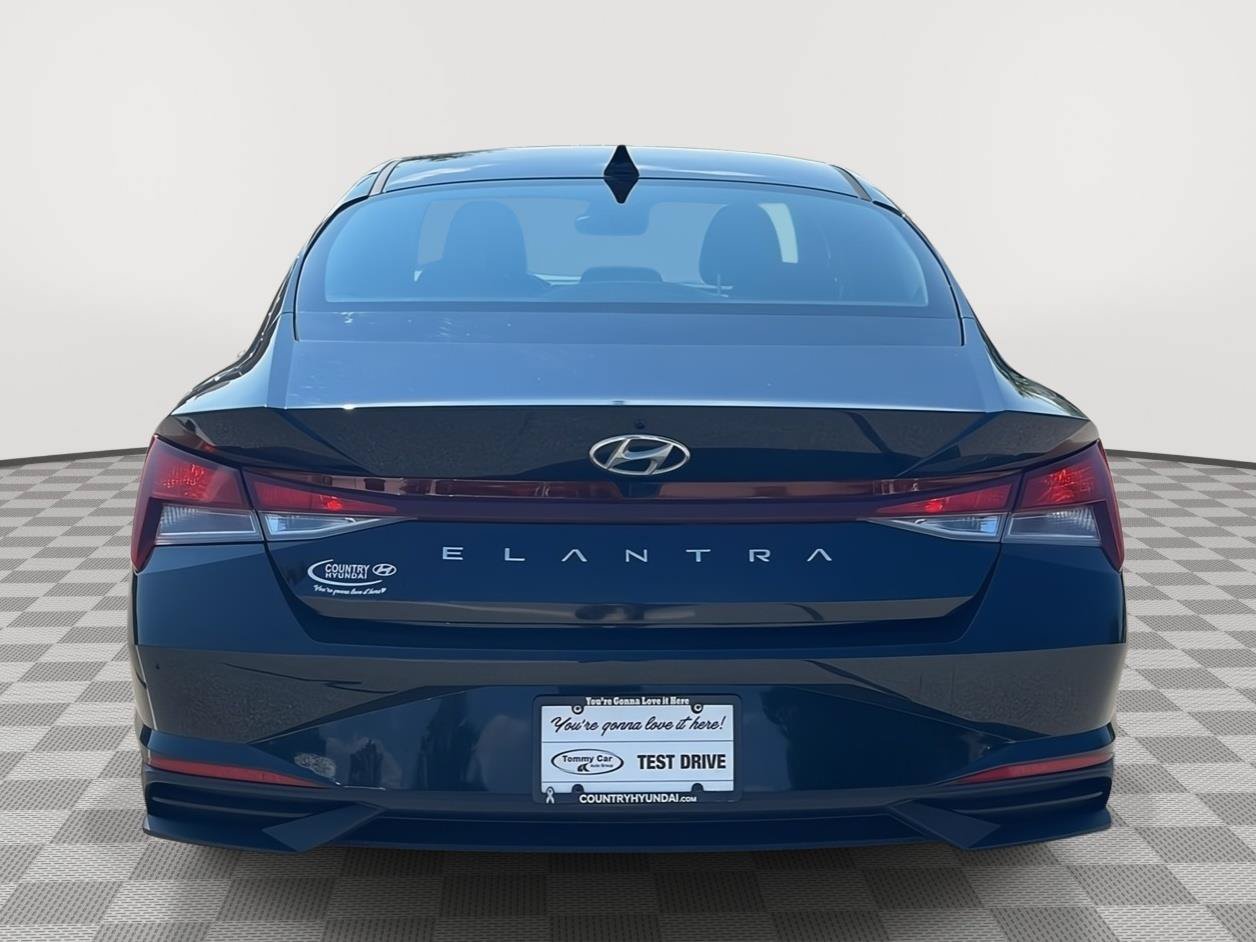 Certified 2023 Hyundai Elantra SEL FWD image 6