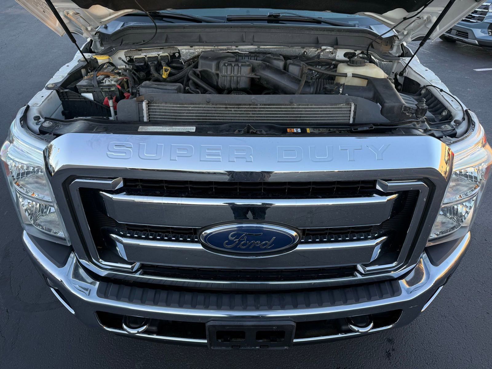 Used 2015 Ford F350 Lariat w/ Lariat Chrome Package image 33