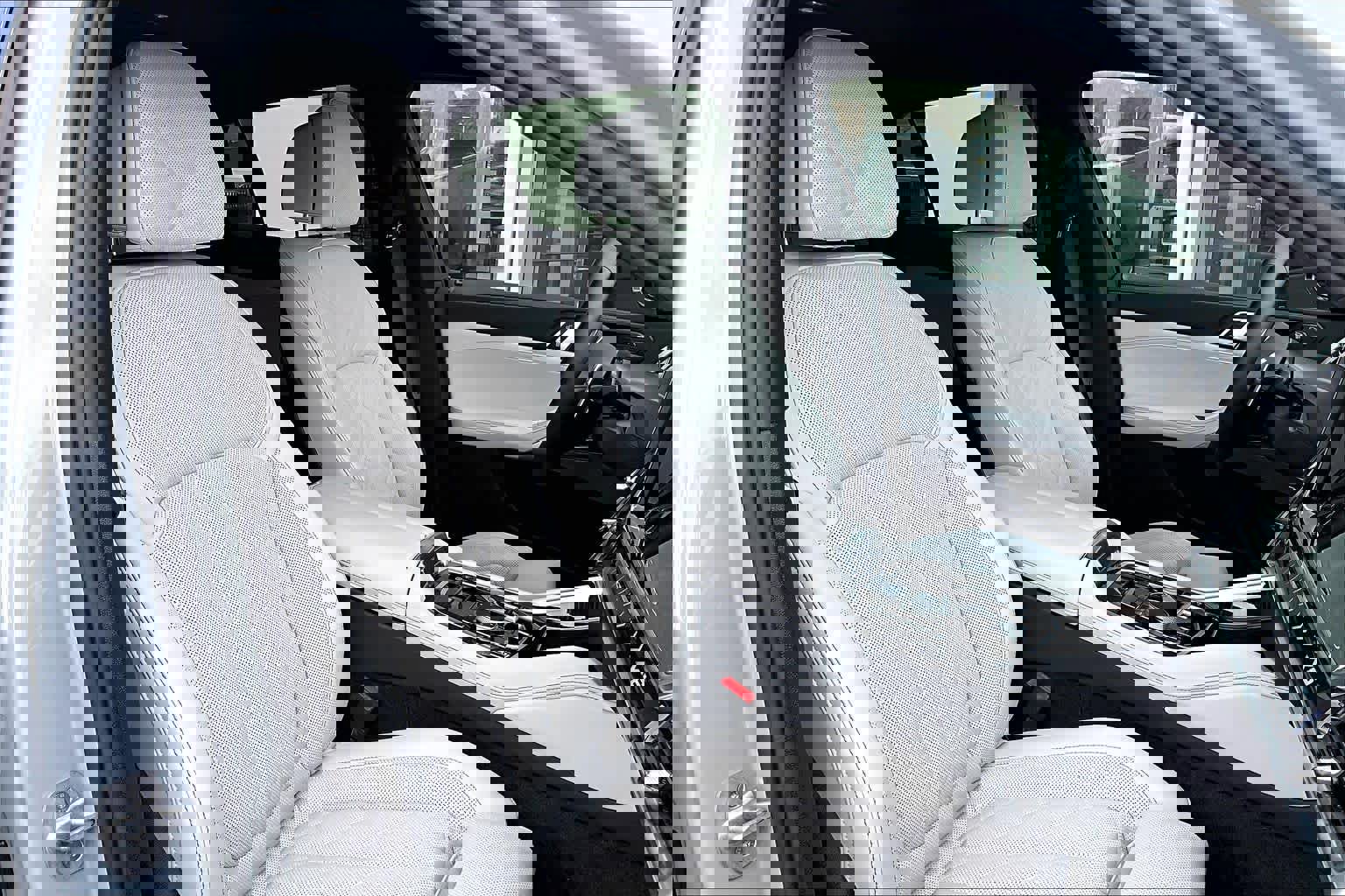 Certified 2026 BMW X6 xDrive40i image 8