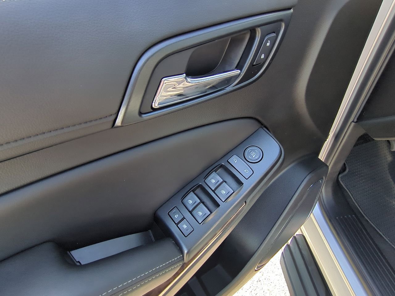 Used 2019 Chevrolet Tahoe LS RWD image 21