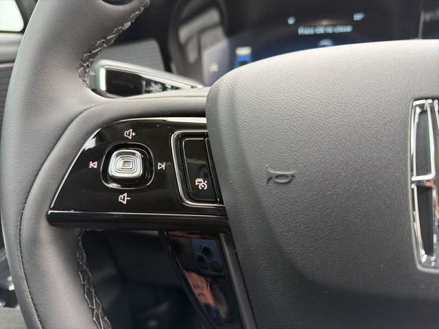 New 2026 Lincoln Corsair Premiere image 16