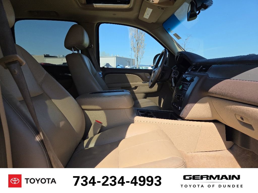 Used 2011 Chevrolet Suburban LT w/ Luxury Package AWD/4WD image 19