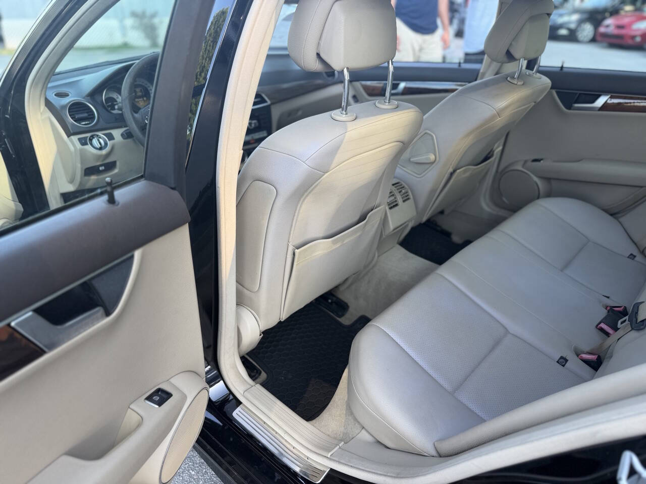 Used 2012 Mercedes-Benz C 250 Sedan image 18