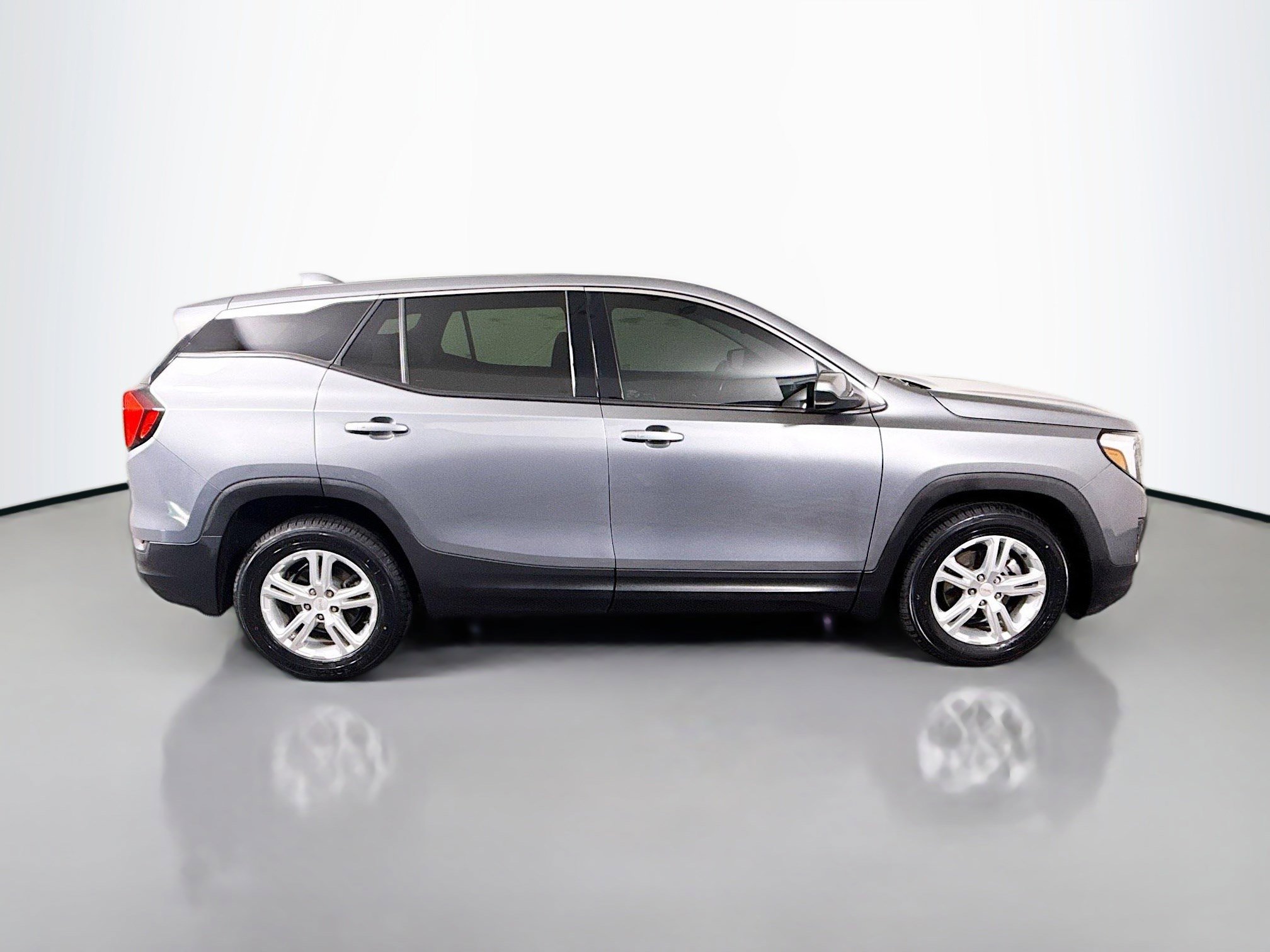 Used 2020 GMC Terrain SLE image 11