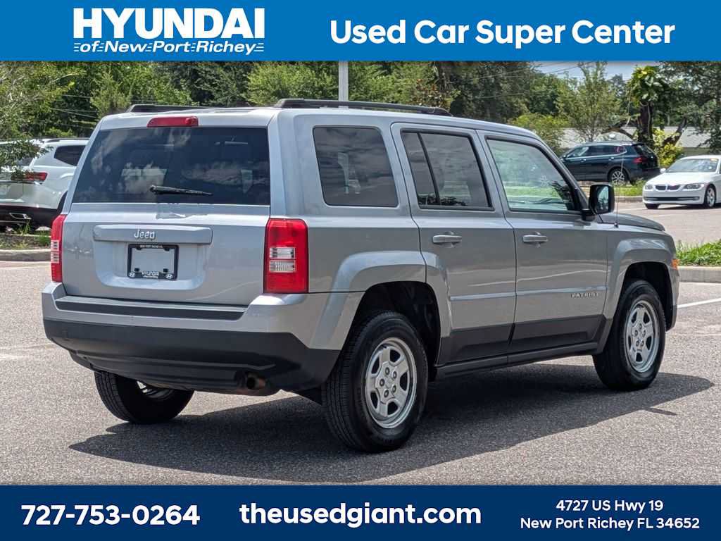 Used 2014 Jeep Patriot Sport w/ Power Value Group FWD image 5