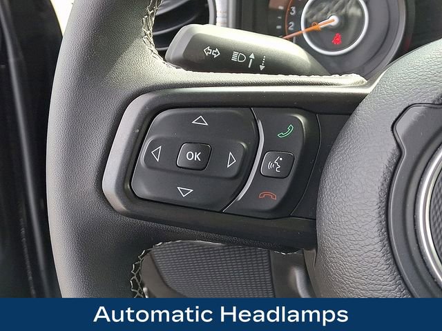 Used 2025 Jeep Gladiator Sport image 7