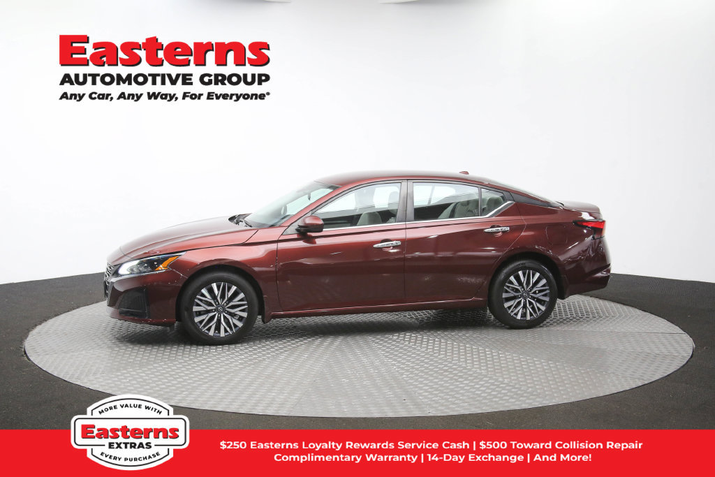 Used 2023 Nissan Altima 2.5 SV AWD/4WD image 59