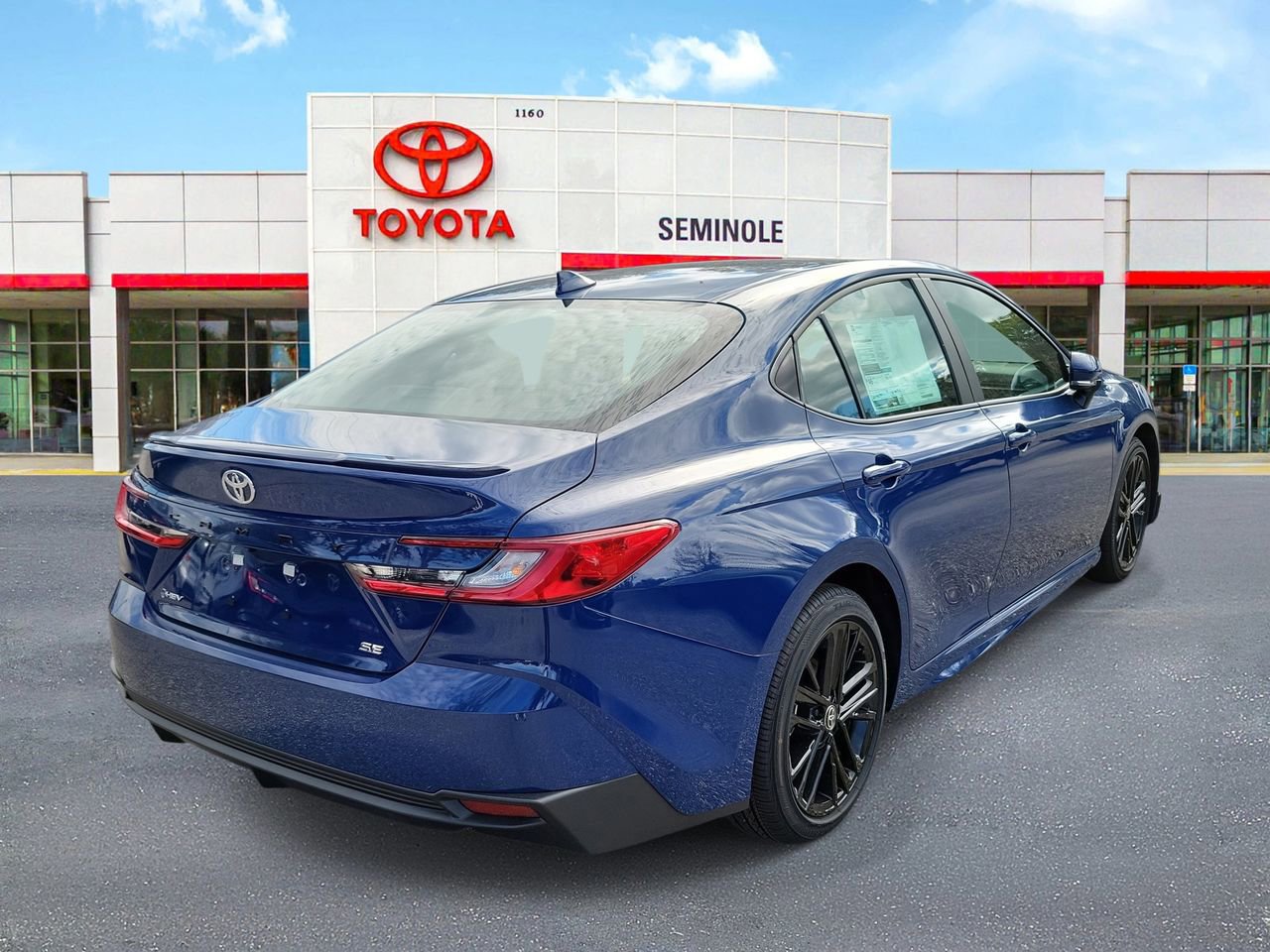 Used 2026 Toyota Camry SE FWD image 3