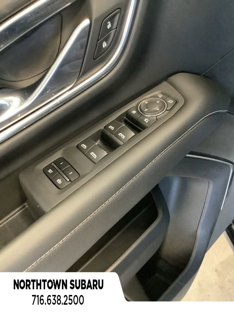 Used 2023 Chevrolet Tahoe Premier AWD/4WD image 20