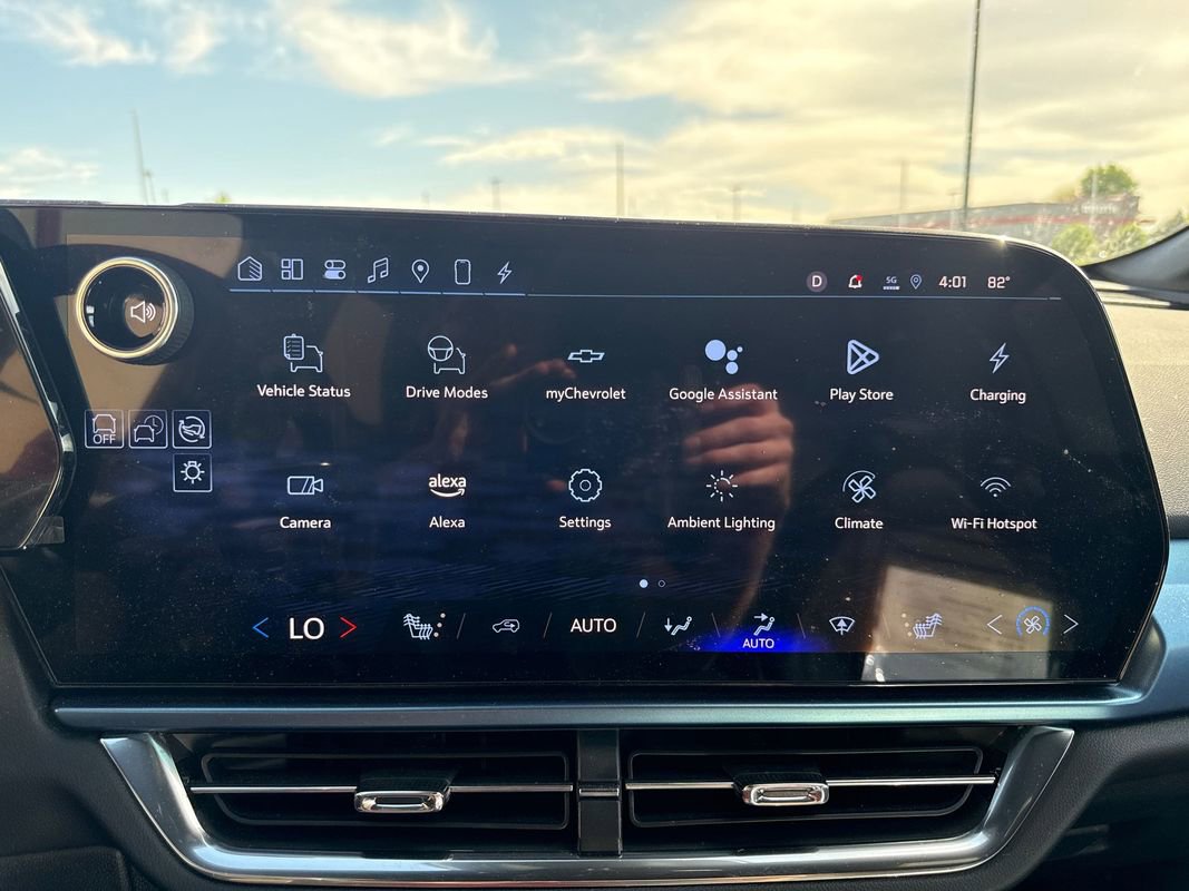 Used 2024 Chevrolet Equinox EV LT image 64