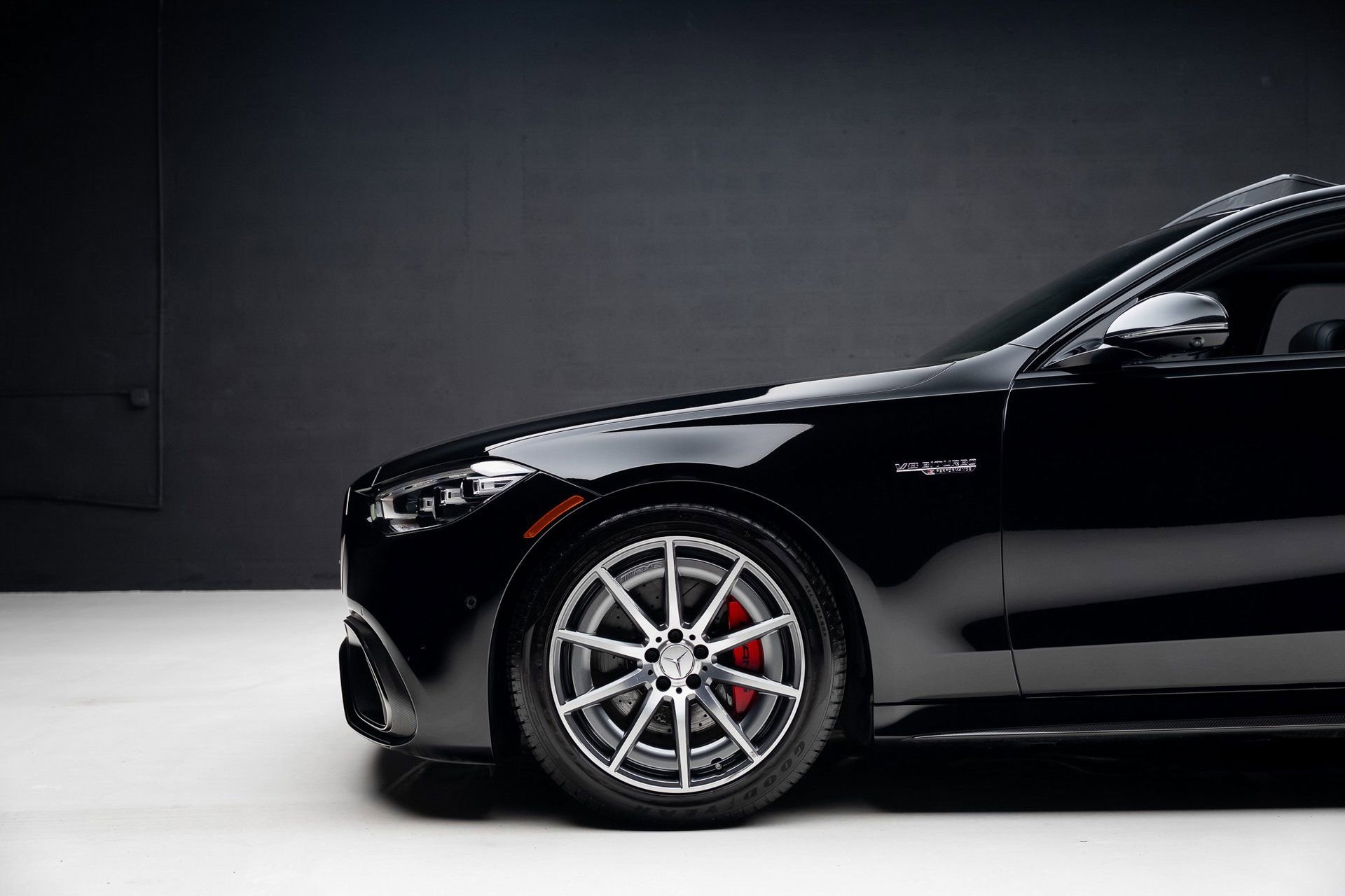 Used 2025 Mercedes-Benz S 63 AMG S image 19