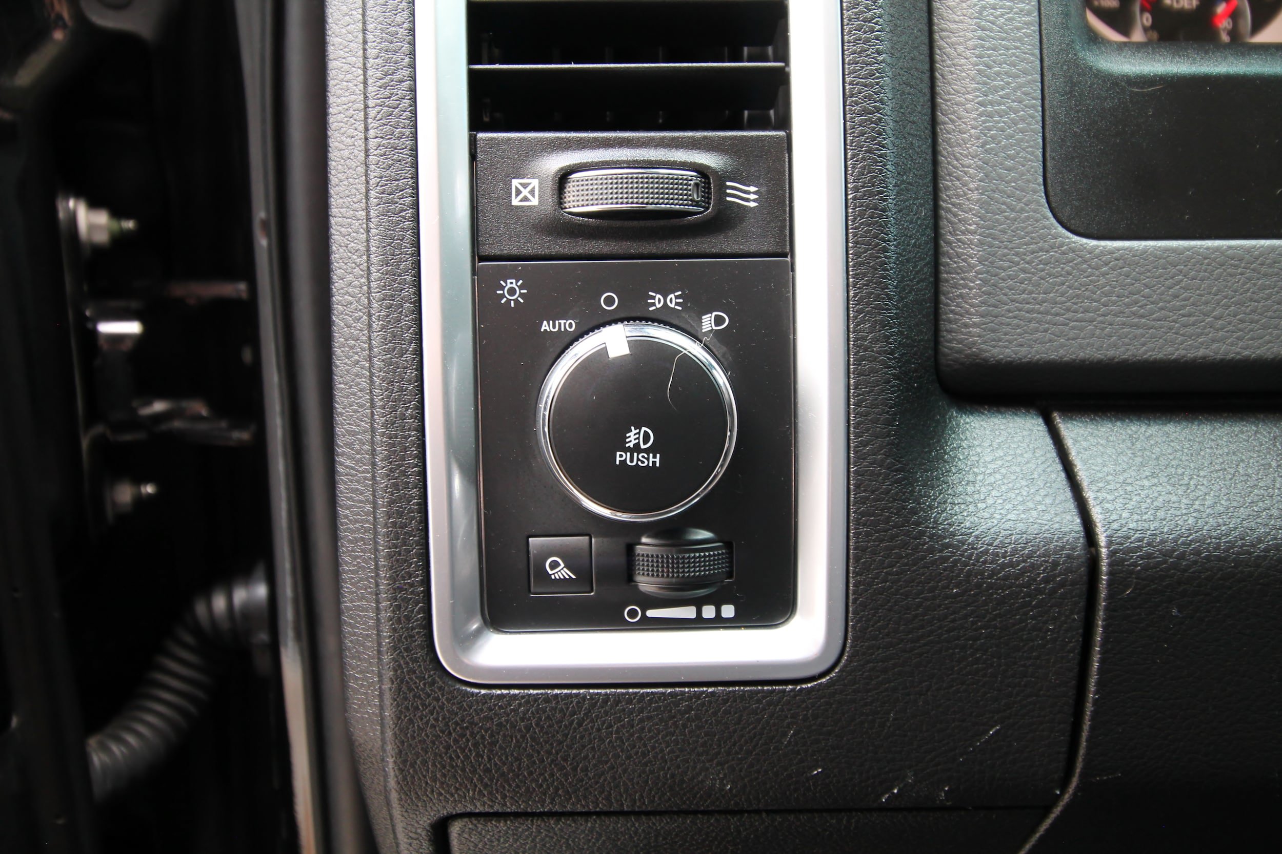 Used 2018 RAM 3500 Big Horn AWD/4WD image 25