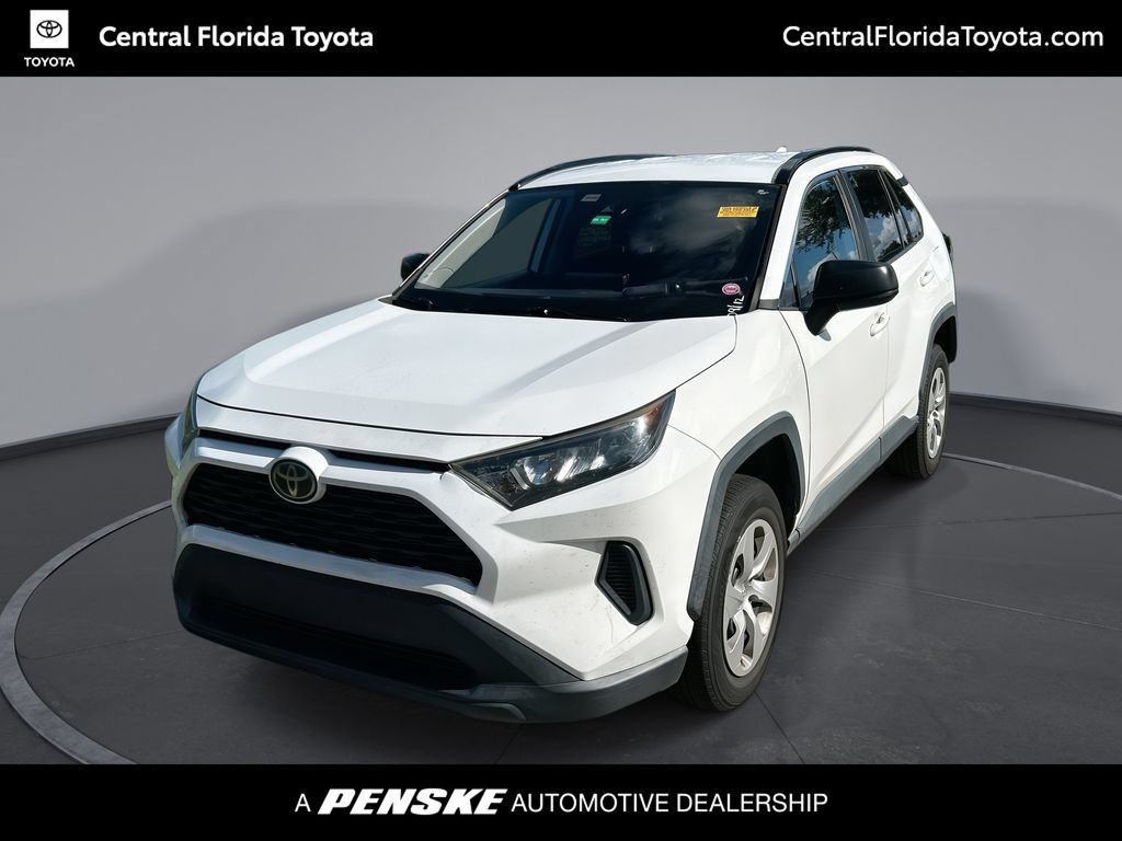Used 2019 Toyota RAV4 LE FWD image 1